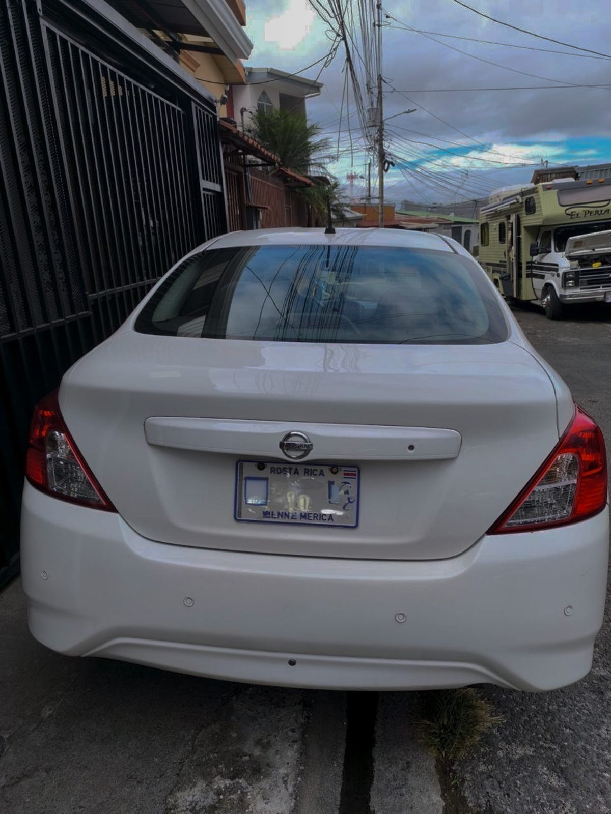 Nissan versa 2017