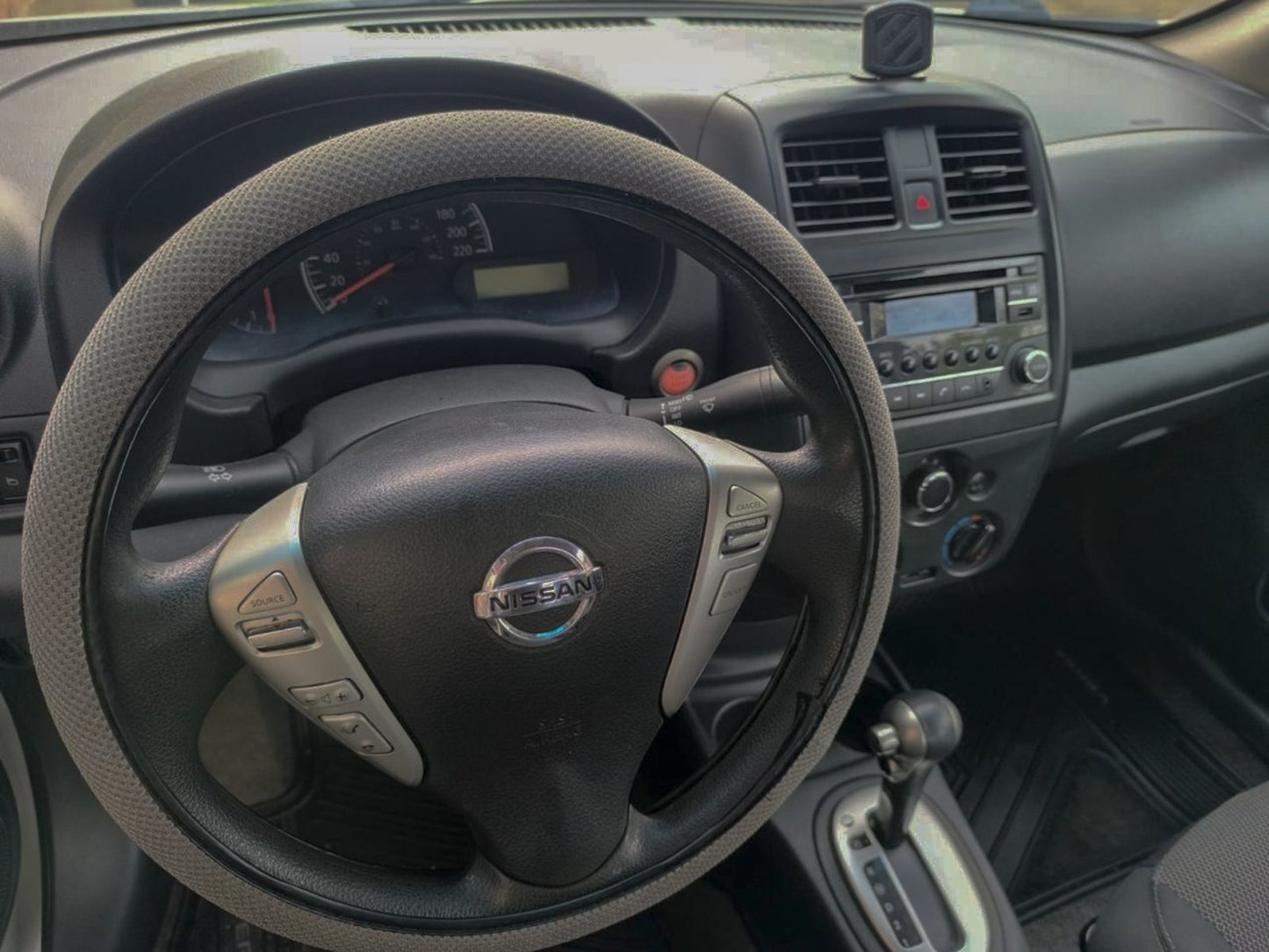Nissan versa 2017